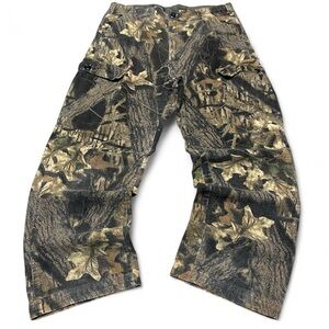 Y2K Cabela’s Realtree camo cargo green and brown pants